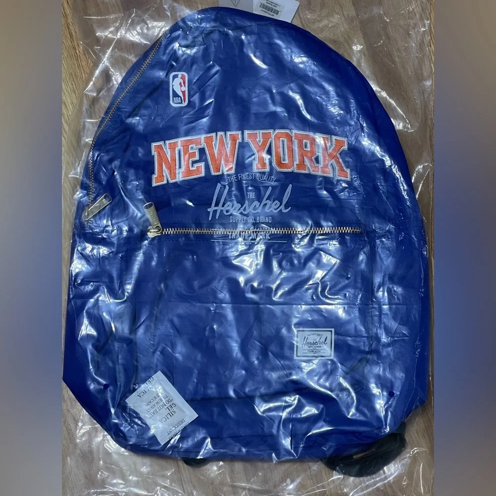 NWT Officially Licensed New York Knicks Herschel Supply Co. Backpack
